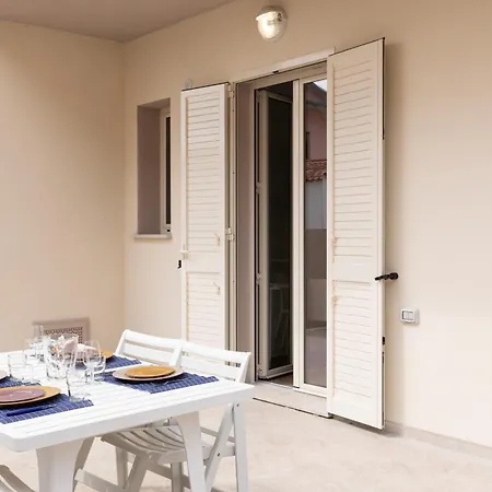 Casa Marina Con Patio By Wonderful Italy * Ольбия