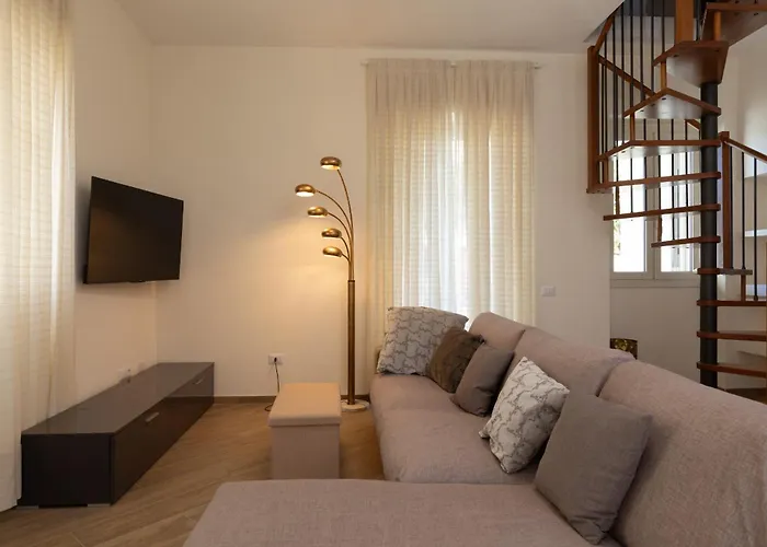 Casa Marina Con Patio By Wonderful Italy * Olbia